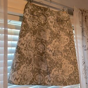 Express silver/gray paisley lined skirt